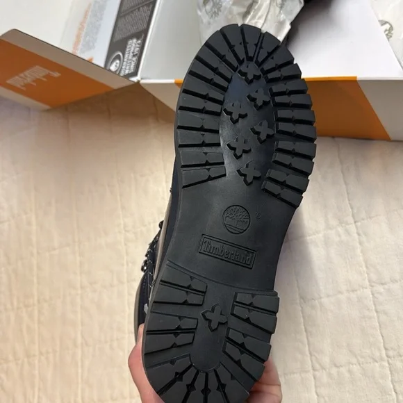 BNIB Timberland Heritage Boots - Picture 7 of 7